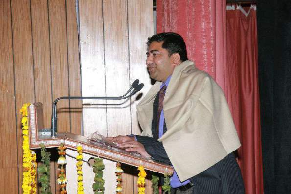 शैक्षणिक संगोष्ठी में सम्बोधन